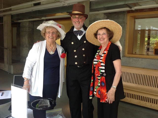 Lise and Judith welcome one of our performers, Andrew Macdougall