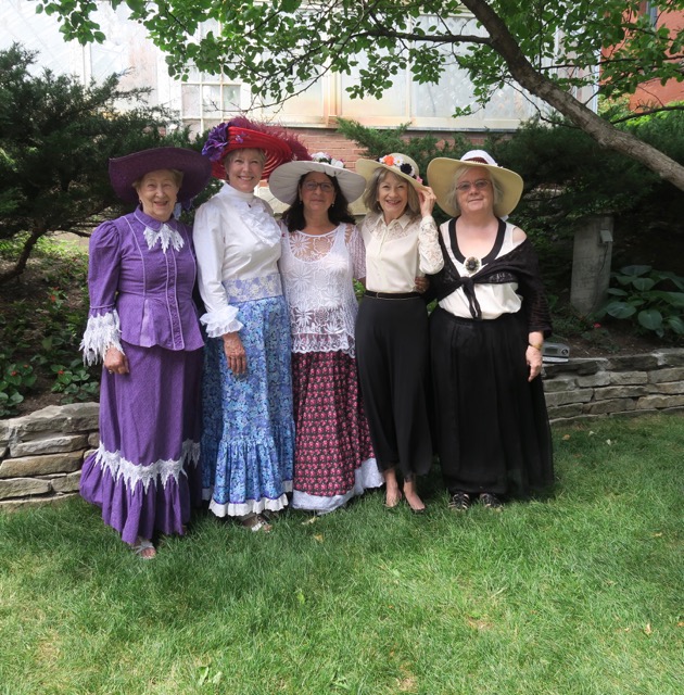 Several of our guests came in full, elegant period costumes